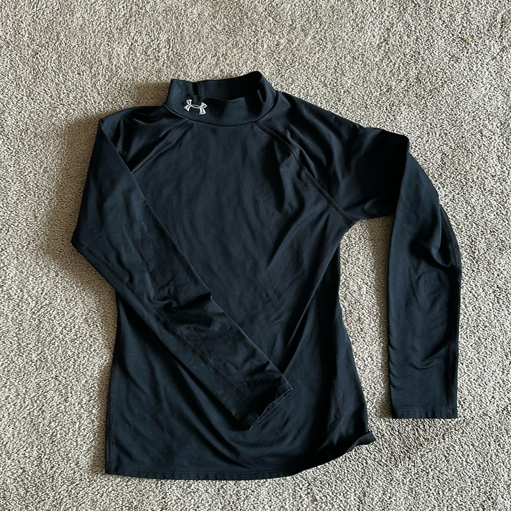 Under Armour youth girl- large- fitted cold gear base layer
